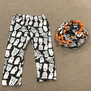 Halloween leggings with matching infinity scarf